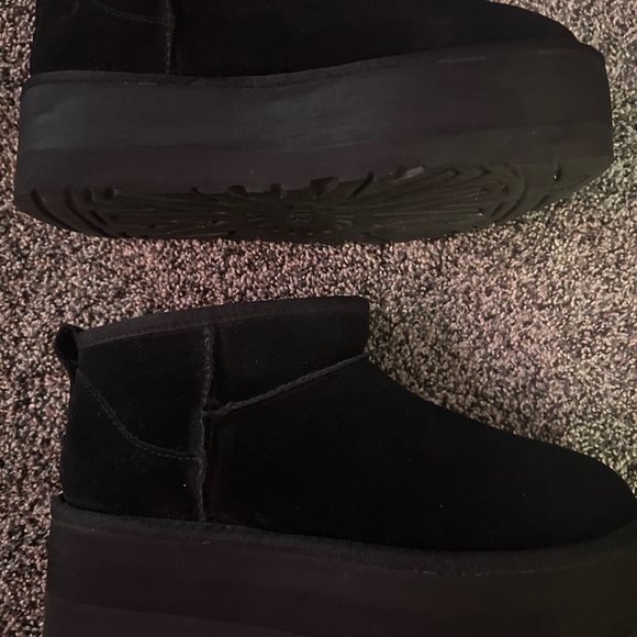 UGG Women's Classic Mini Black Platform Boots - Picture 3 of 16